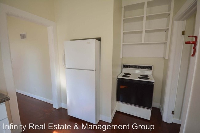 Foto del edificio - 108 7th St NW
