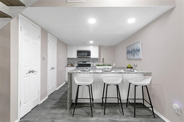 Foto del edificio - 3121 Park Ln