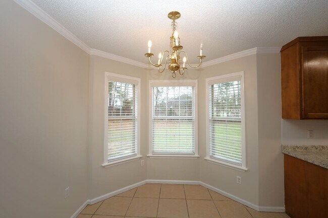 Building Photo - 4007 Foxridge Ln