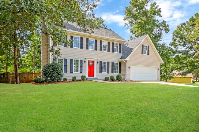Building Photo - 300 Birch Creek Cir