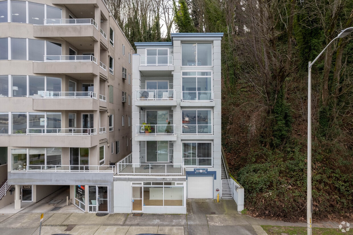 Exterior - Seacrest Place