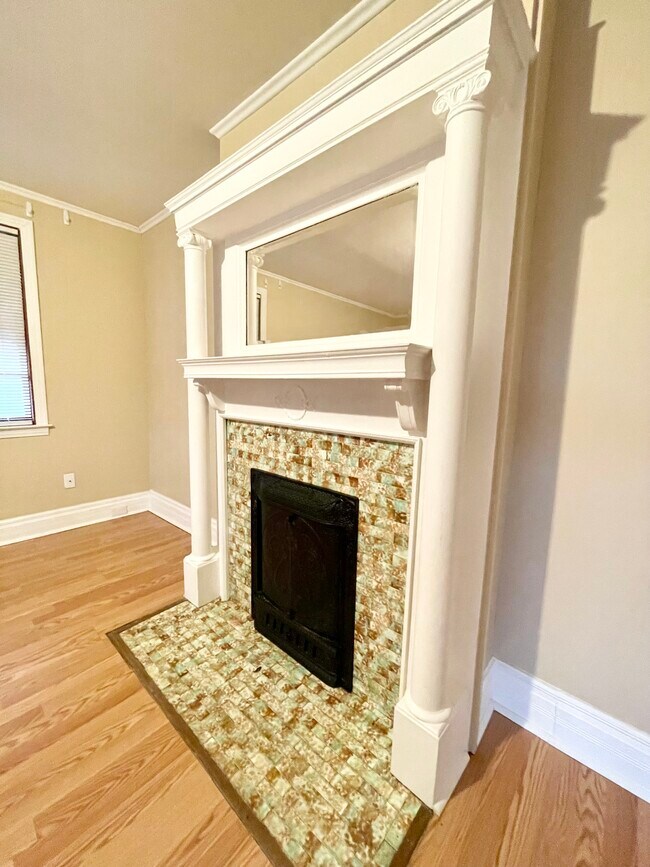 Foto del edificio - 2018 Clifton Ave