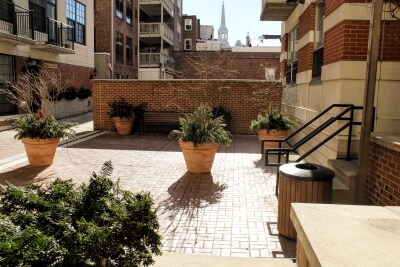 Building Photo - 131 N Bread St