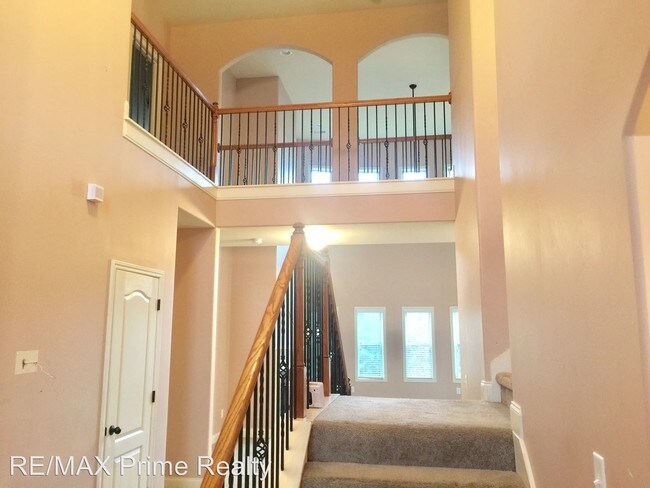 Building Photo - 5 br, 4.5 bath House - 11 Clear Creek