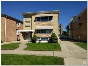 Building Photo - 8406 W Berwyn Ave