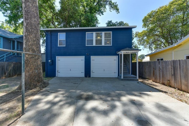 Building Photo - 700 Kiley Ave