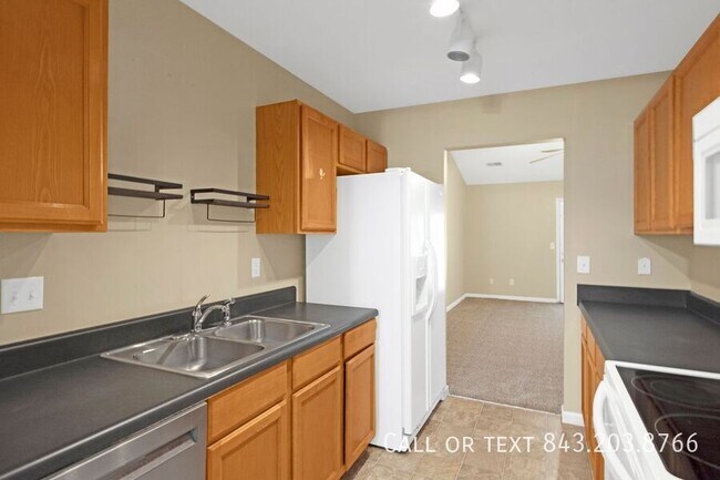 Foto del edificio - 7885 Park Gate Dr