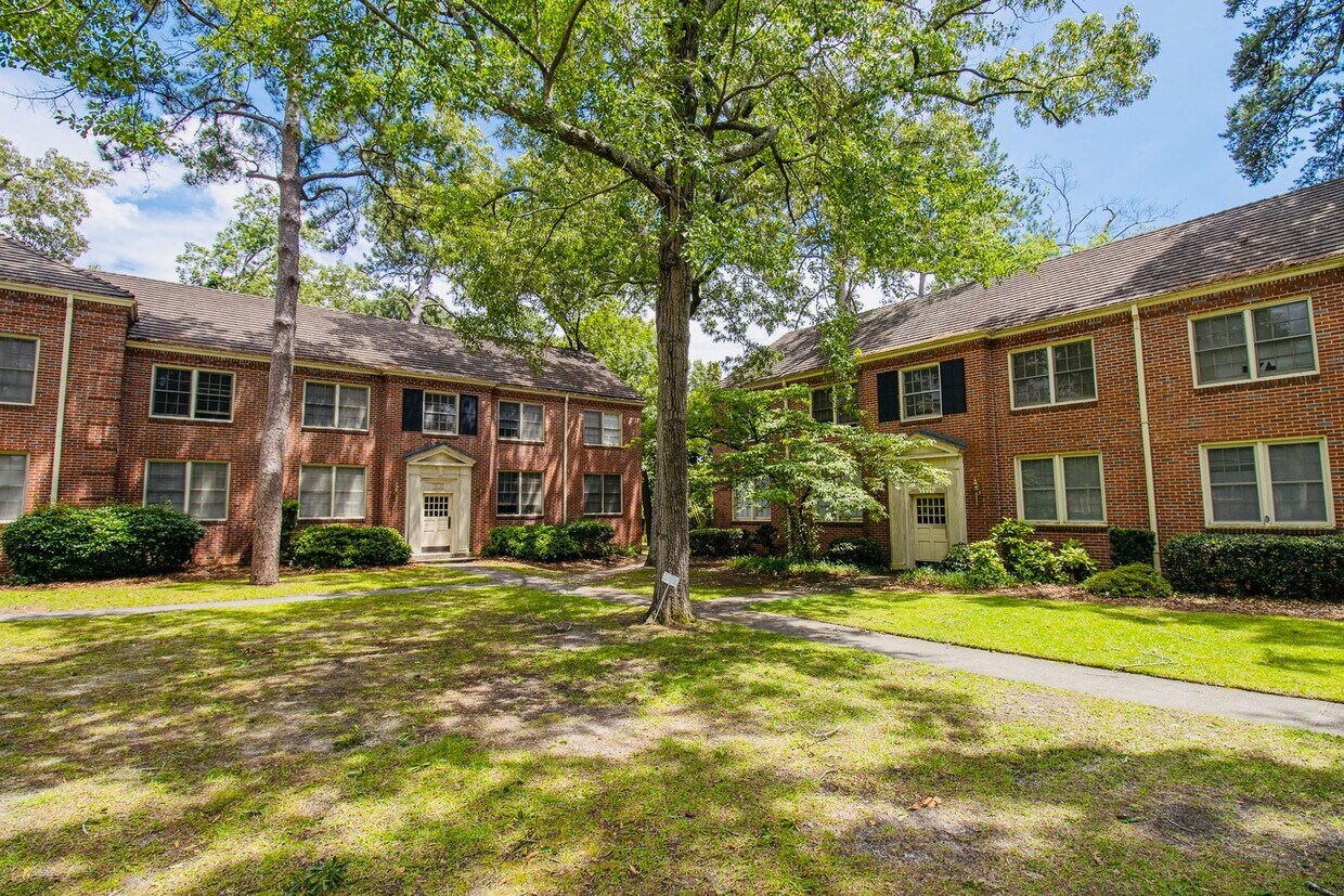 Foto principal - Bright & Modern Renovated 1-Bedroom Condo ...