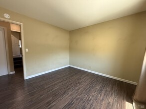 Building Photo - 666 Belvedere Dr