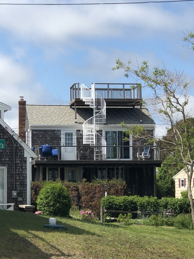 Building Photo - 3 Feake Ave
