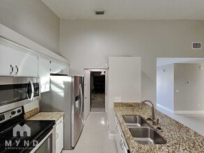 Building Photo - 8310 Clermont St