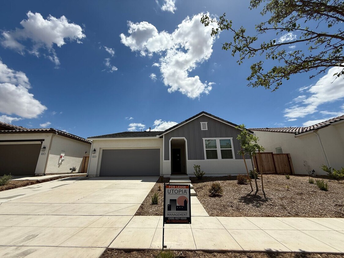 Primary Photo - Brand new 3 bedroom, 2 bathroom home locat...