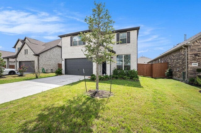 Foto del edificio - 7315 Buckthorn Holw Trl