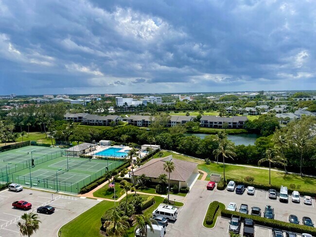Building Photo - 300 Ocean Trail Way