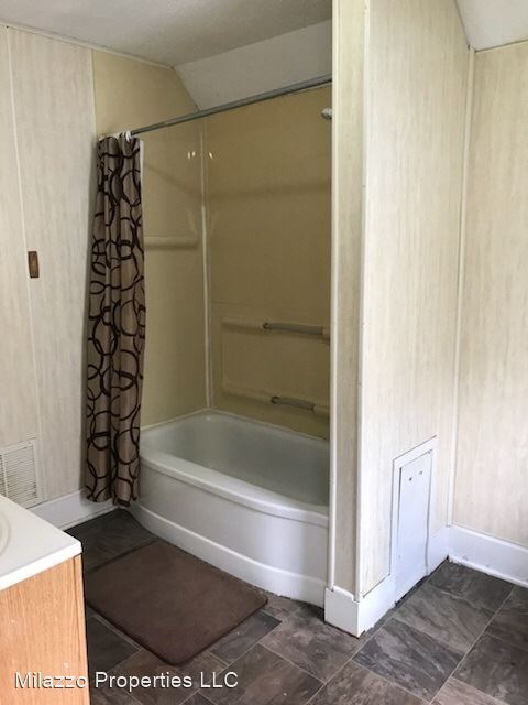 Foto del edificio - 3 br, 1 bath House - 99 Manning St