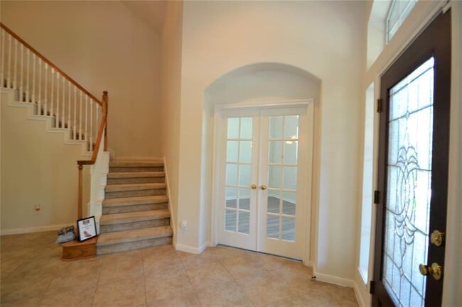 Building Photo - 510 Island Spring Ct