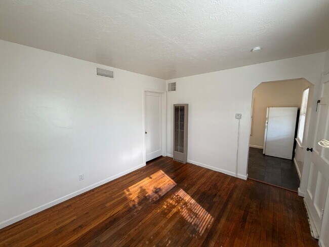 Foto del edificio - 1821 H St
