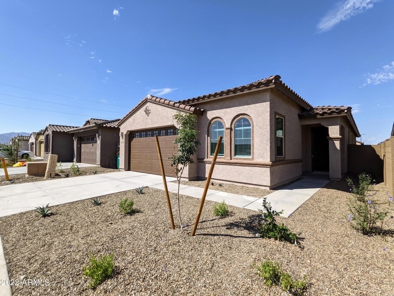 Primary Photo - 16846 W Las Palmaritas Dr
