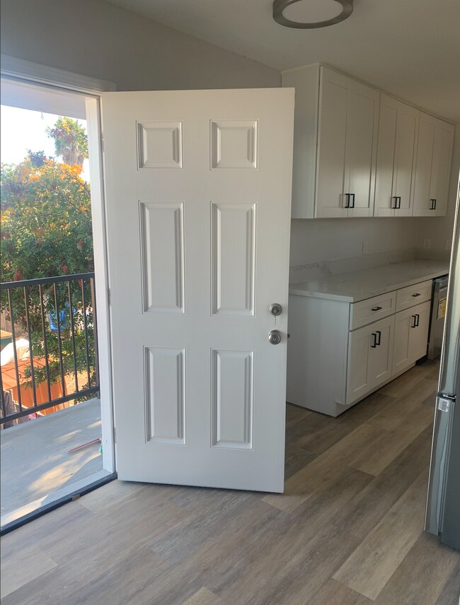 Foto del edificio - 6911 Glidden St