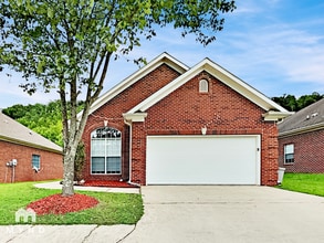 Building Photo - 1135 Castlemaine Dr