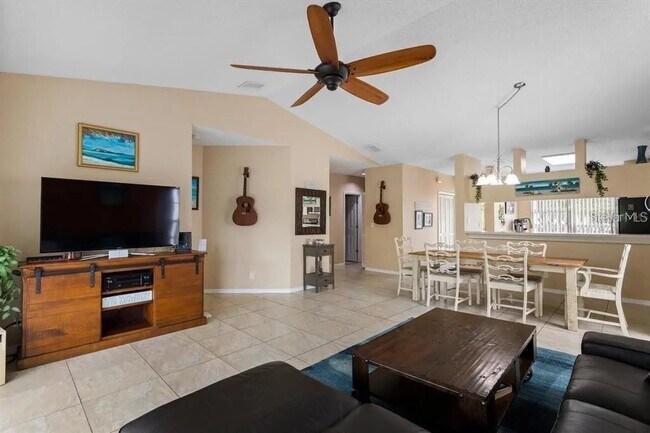 Foto del edificio - 11411 Harbor Way