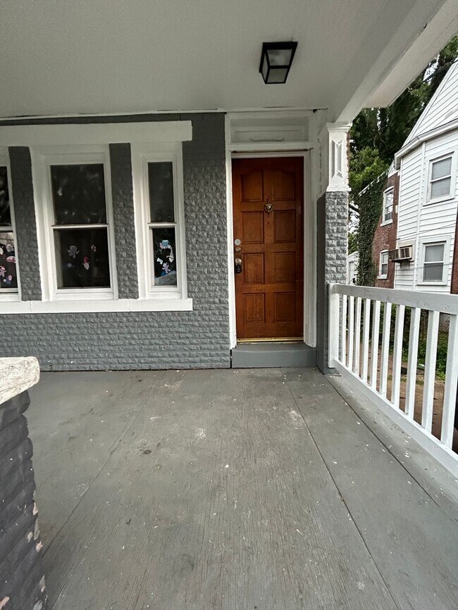 Foto del edificio - 226 Euclid Ave