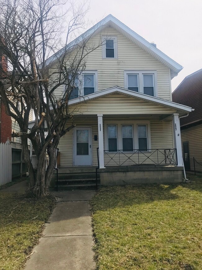 Building Photo - 2067 Sullivant Ave