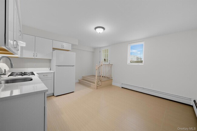 Foto del edificio - 135 Beekman Ave