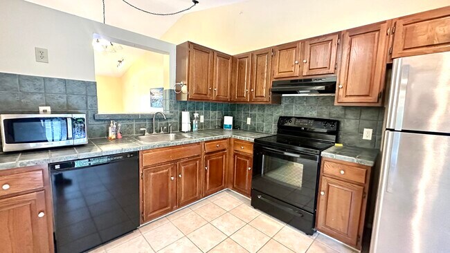 Building Photo - 12970 Dartford Trail