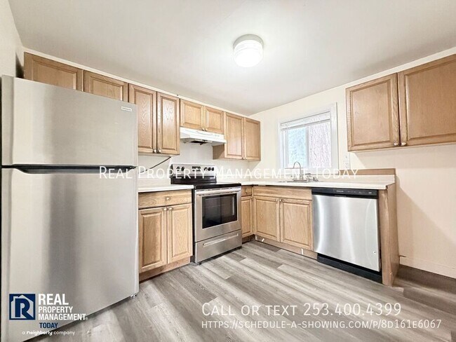 Building Photo - 7501-7505 156th St E
