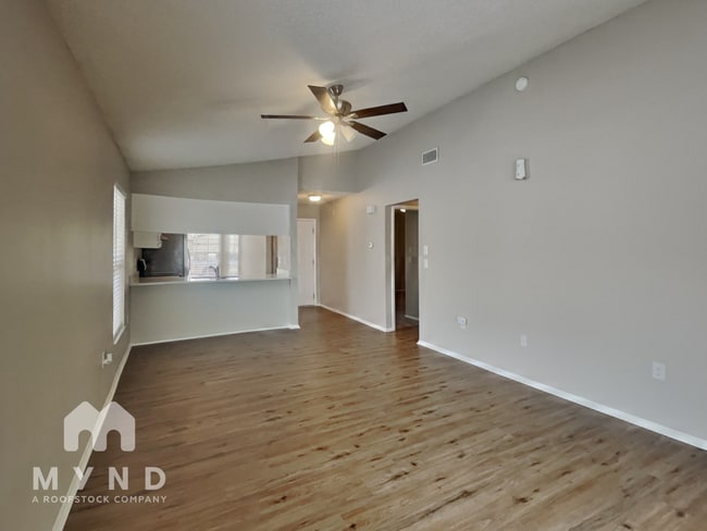 Building Photo - 6607 Crossbow Ln