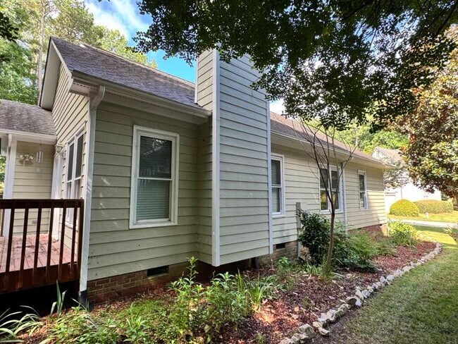 Foto del edificio - 4909 Willowtree Ln