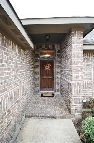 Building Photo - 122 Sierra Dr