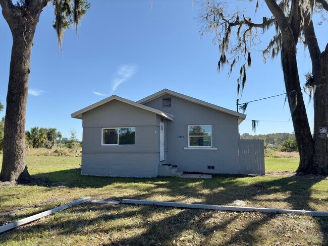 Building Photo - 12850 Florida Av