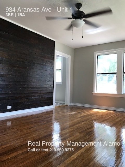 Building Photo - 934 Aransas Ave