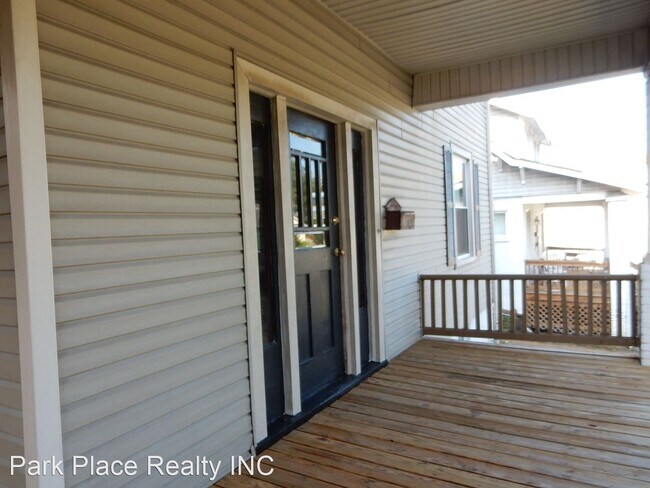 Building Photo - 3 br, 2 bath House - 1722 Memorial Ave SW