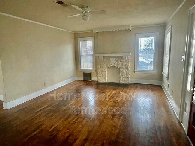 Foto del edificio - 2384 Forest Ave