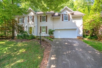 Building Photo - 2761 Dee Peppers Dr