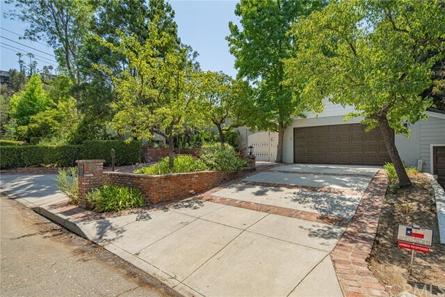 Building Photo - 3205 Berry Dr