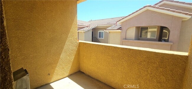 Foto del edificio - 41410 Juniper St