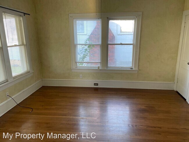 Building Photo - 3 br, 1 bath House - 627 Kirby Place