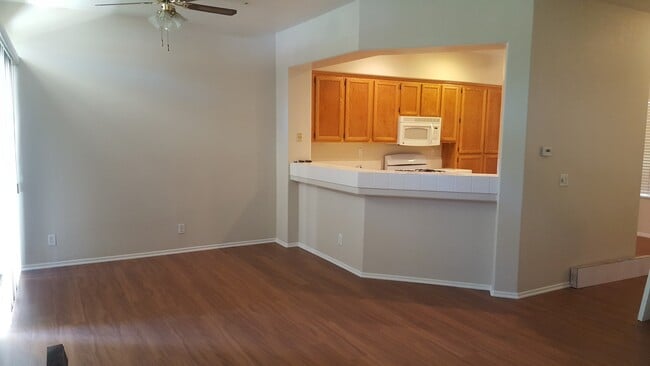 Foto del edificio - Dual Master Suite Townhome in Rancho Santa...