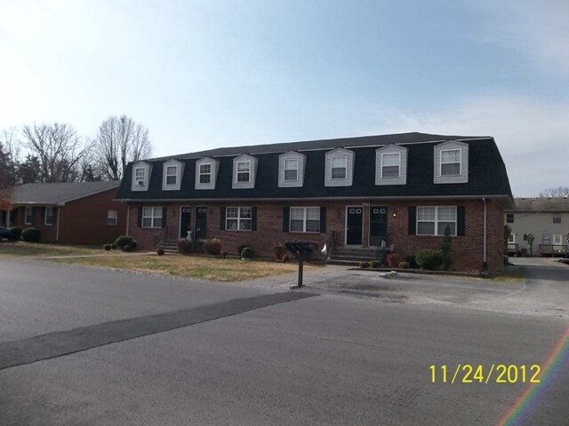 Building Photo - 408 Jennings Dr