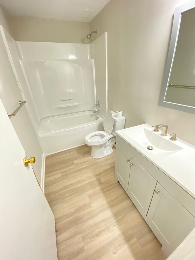 Building Photo - 2bed/1ba Apt off S Main Kannapolis close t...