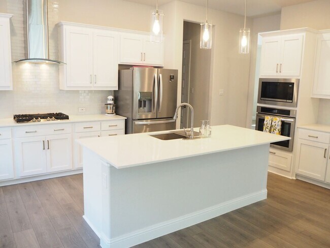 Foto del edificio - 321 Oak Hollow Way