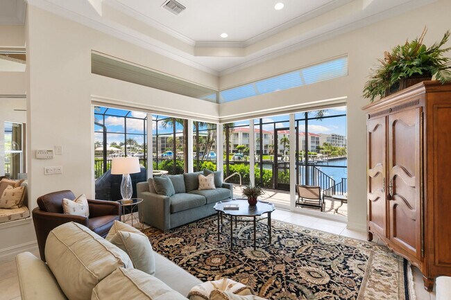 Foto del edificio - 872 Banyan Ct