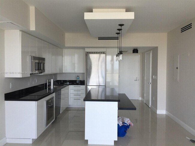 Foto del edificio - 92 SW 3rd St