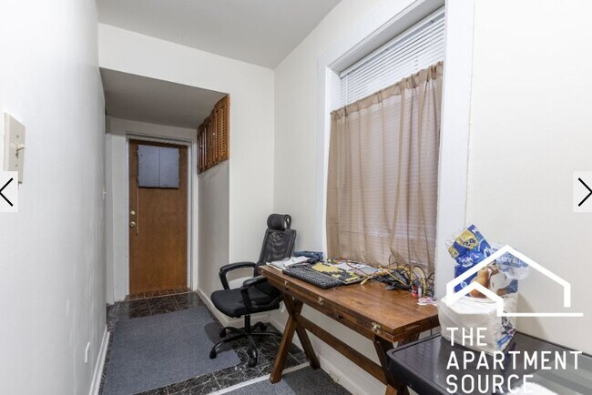Foto del edificio - 1627 N Winchester Ave