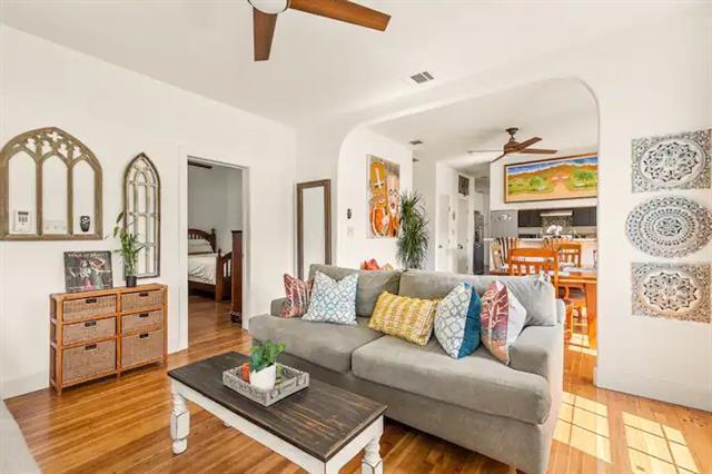 Foto del edificio - 5110 Lindsley Ave