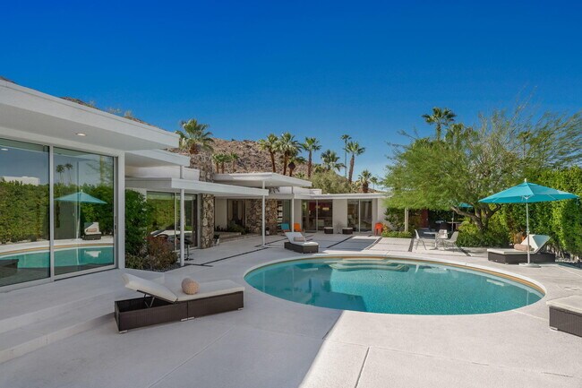 Building Photo - 445 S Monte Vista Dr